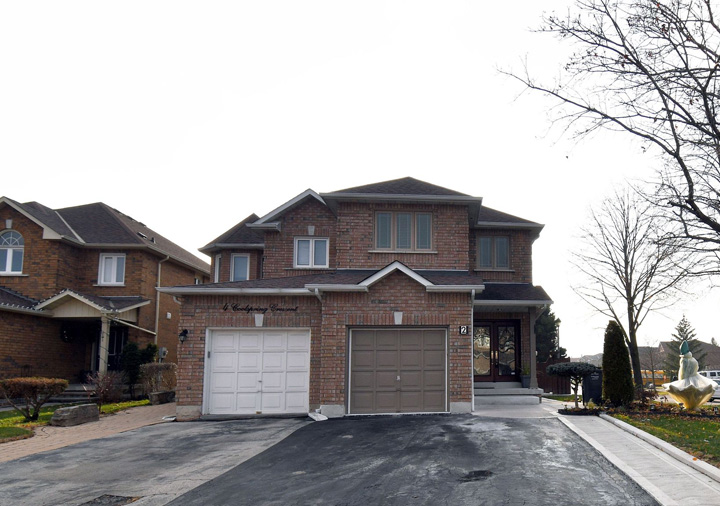 2 Coolspring Crescent